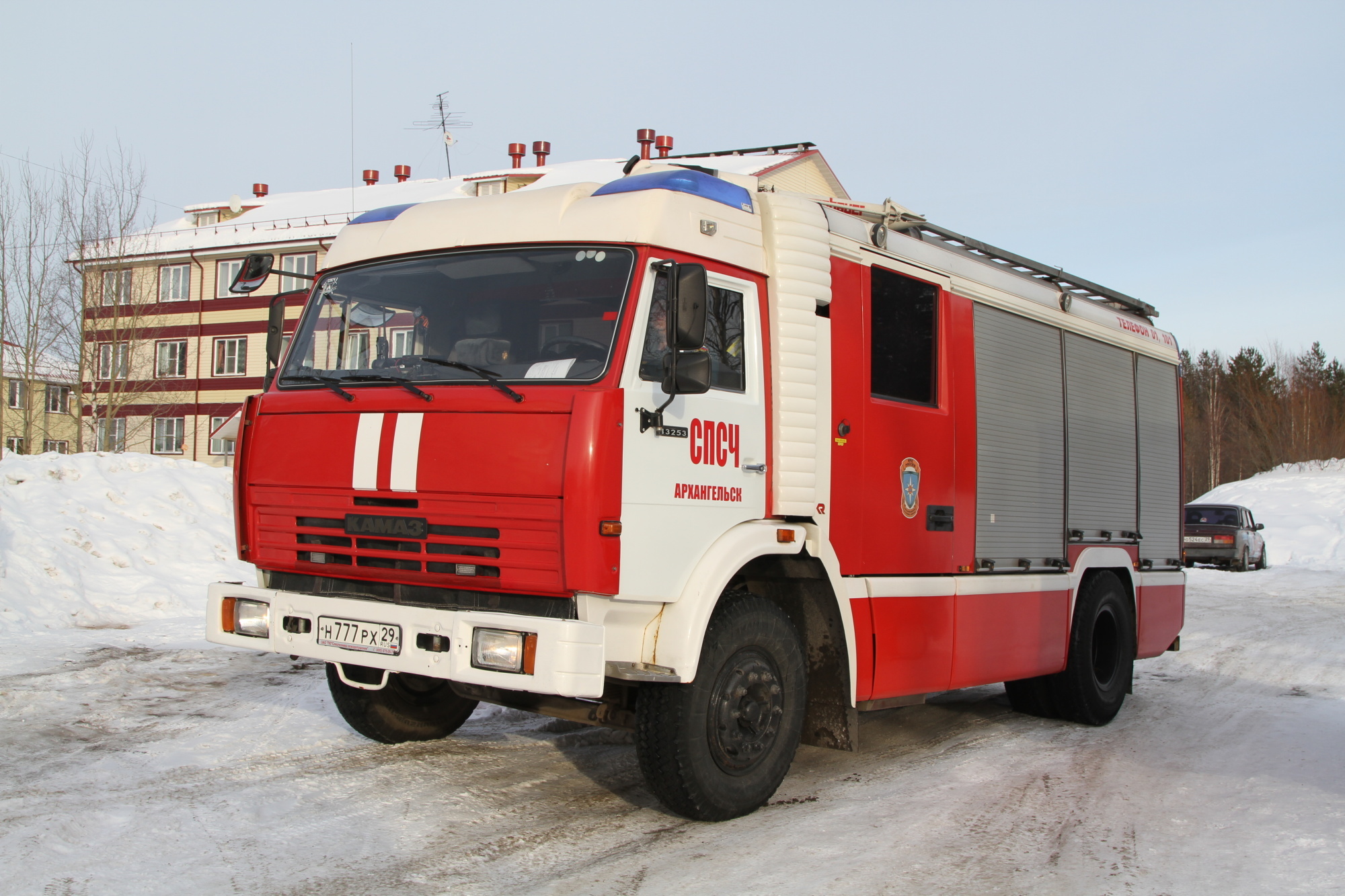 В Талажской средней школе прошла учебная эвакуация и пожарно-тактическое  занятие - Новости - Главное управление МЧС России по Архангельской области