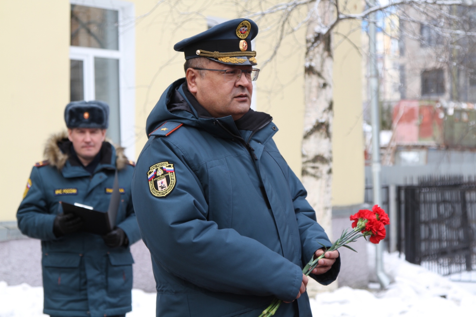 Сотрудники Главного управления МЧС России по Архангельской области почтили  память коллег, погибших при исполнении служебного долга - Новости - Главное  управление МЧС России по Архангельской области