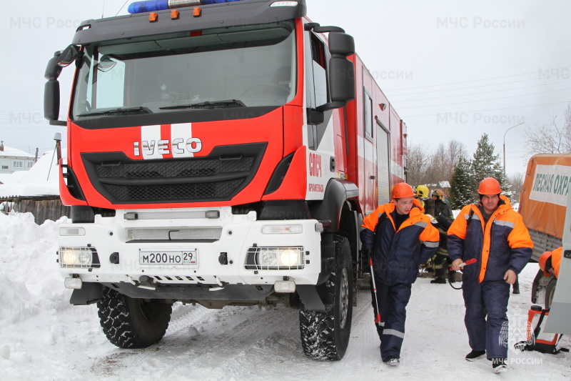 В рамках второго этапа КШУ в Архангельской области отработаны вопросы защиты населённых пунктов, объектов экономики и социальной инфраструктуры от природных пожаров