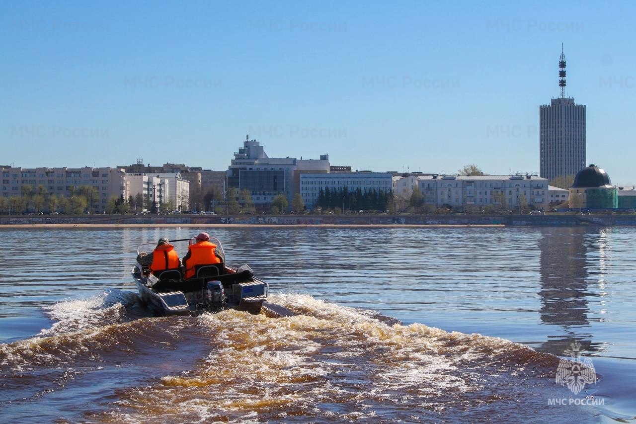 Центр ГИМС: при выходе на воду не забывайте надевать спасательные жилеты -  Новости - Главное управление МЧС России по Архангельской области