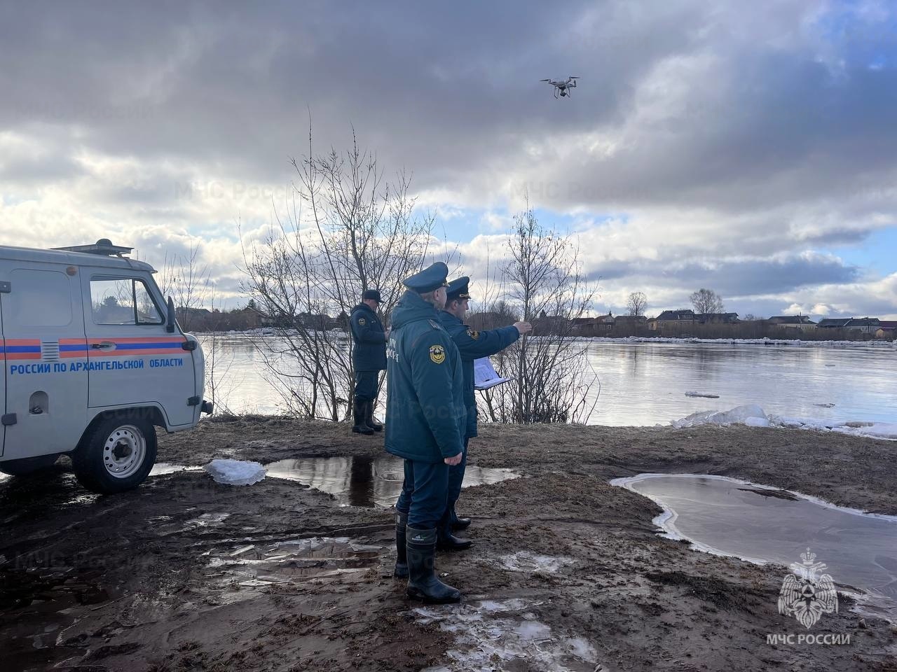 Обстановка в деревне Лая стабилизировалась, населённый пункт освобождён от  воды | 05.05.2023 | Архангельск - БезФормата