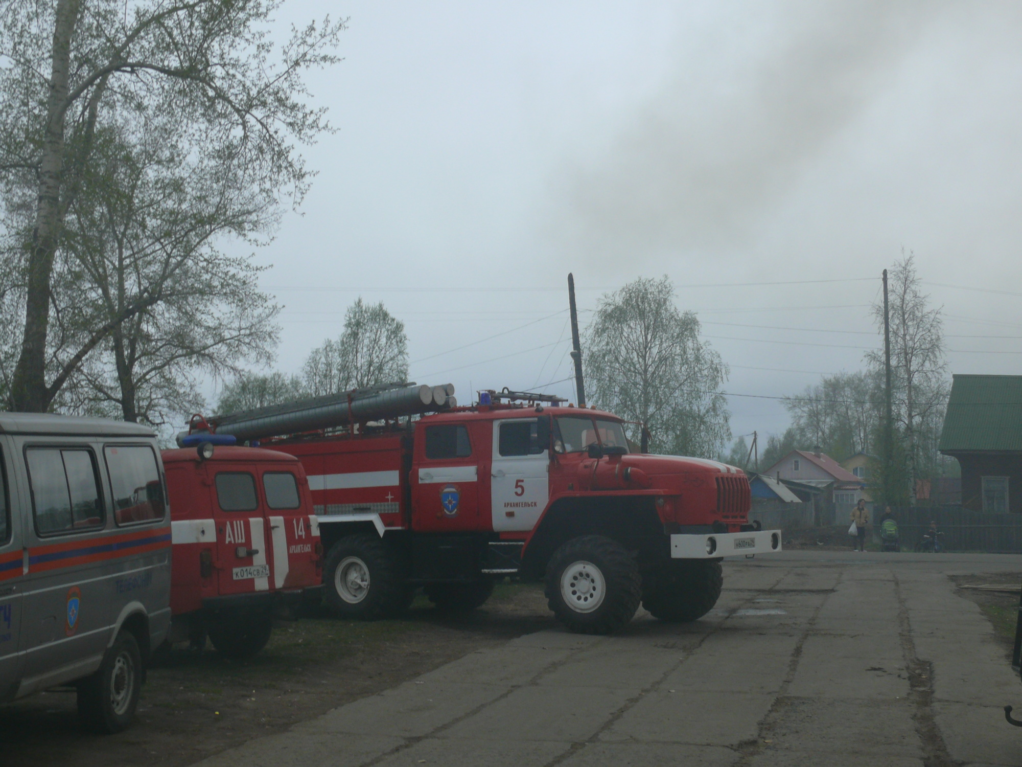 Пожарно-спасательные подразделения выезжали на пожар в Красноборском МО  Архангельской области. - Оперативная информация - Главное управление МЧС  России по Архангельской области